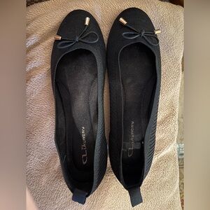 CL by Laundry 9.5 Black Ballet Flats with Decorative Bow